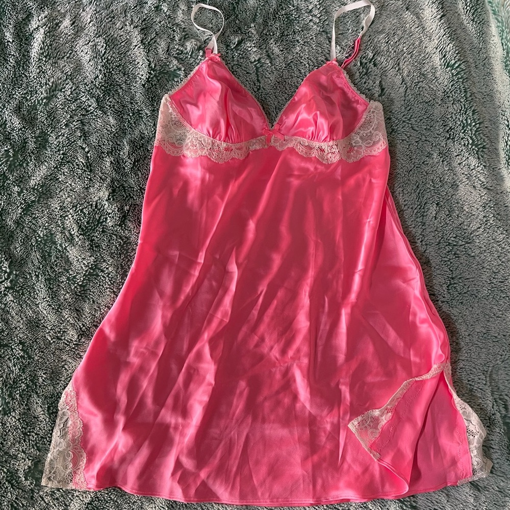 VS Beverly Hills Pink Satin & Lace Slip